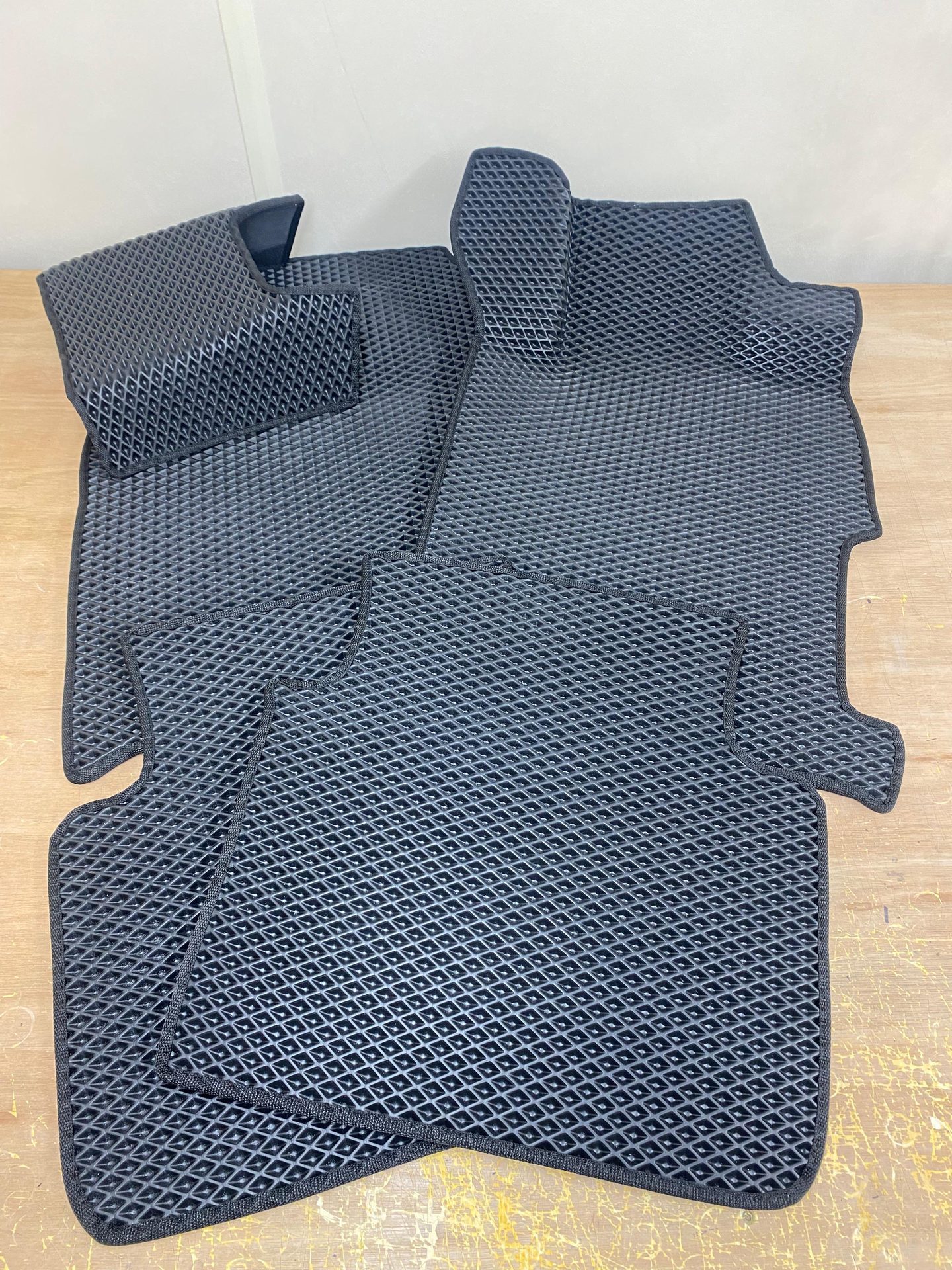 Full set of black EVA mats with romb texture