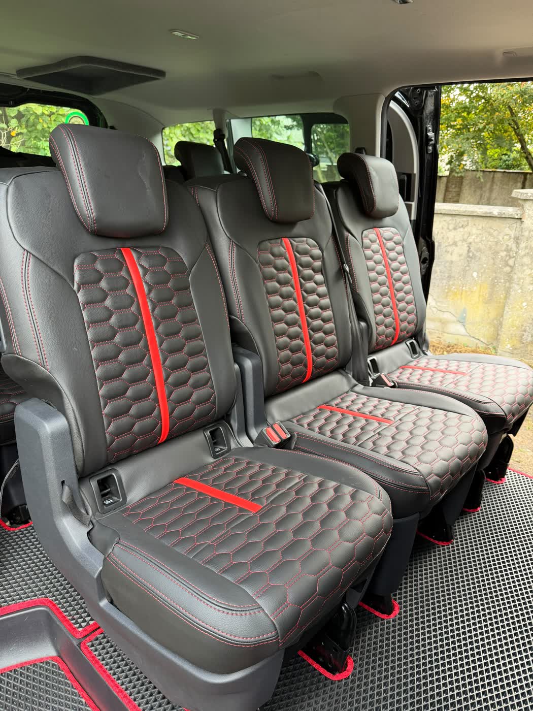 ECO leather honeycomb with red stripe and red stitching (11 of 12)