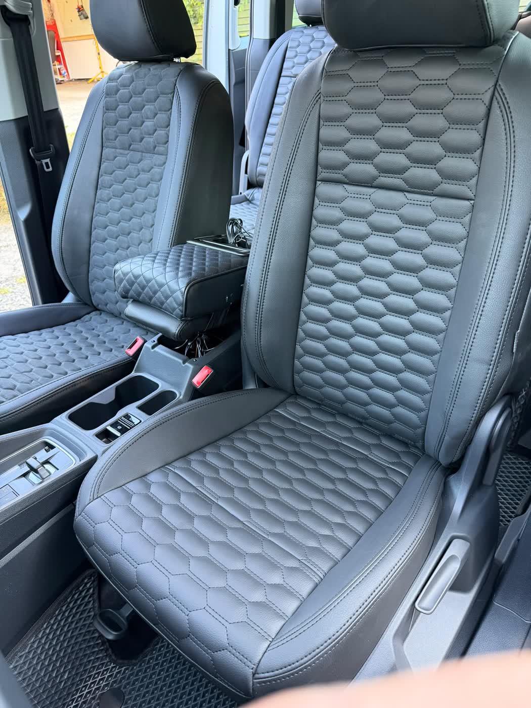 Black ECO leather honeycomb, front and rear (1 of 4)